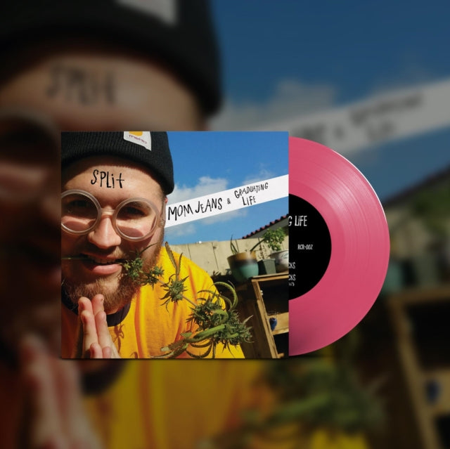 MOM JEANS. | MOM JEANS./GRADUATING LIFE - SPLIT (HOT PINK VINYL) | 7IN VINYL