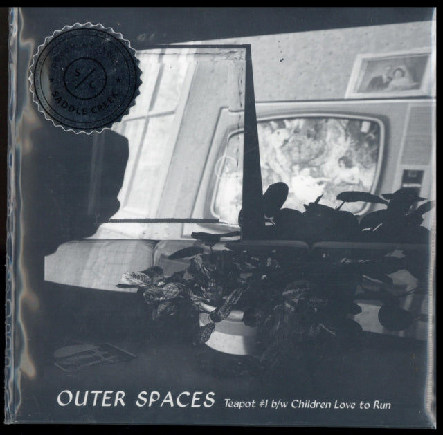 OUTER SPACES | TEAPOT #1 B/W CHILDREN LOVE TO RUN | 7IN VINYL