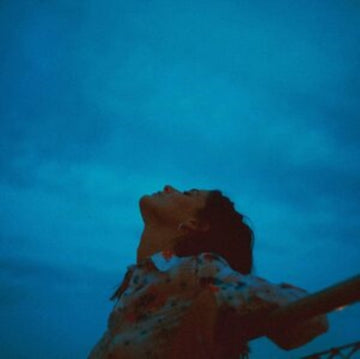 LÃ‰ON | APART | VINYL RECORD (LP)